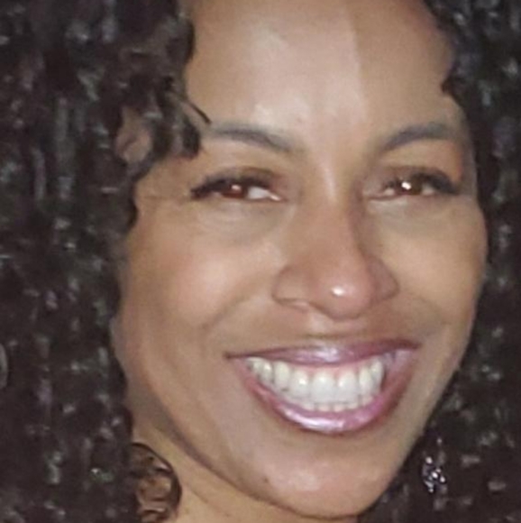 Meet your Posher, Terri - Picture 2 of 3